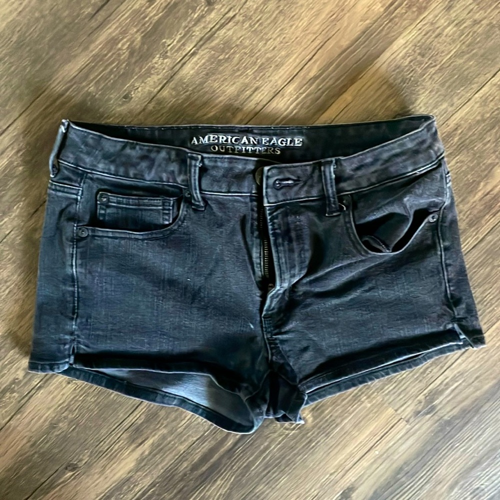 American Eagle, Size 6 super stretch black Jean shorts. Like new!